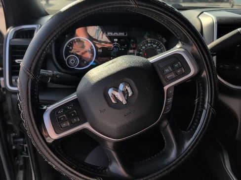 Used 2022 RAM 2500 Big Horn w/ Night Edition AWD/4WD image 9