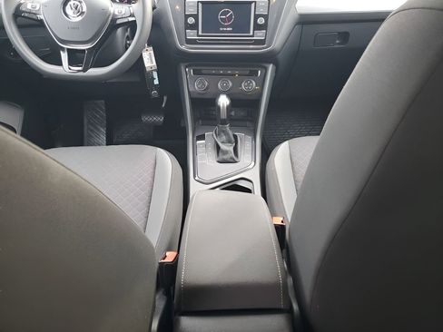 Used 2019 Volkswagen Tiguan S image 22