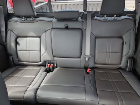 New 2026 Chevrolet Silverado 1500 High Country w/ LPO, Dark Essentials Package image 25