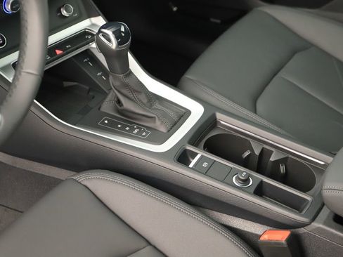 New 2025 Audi Q3 2.0T Premium image 17