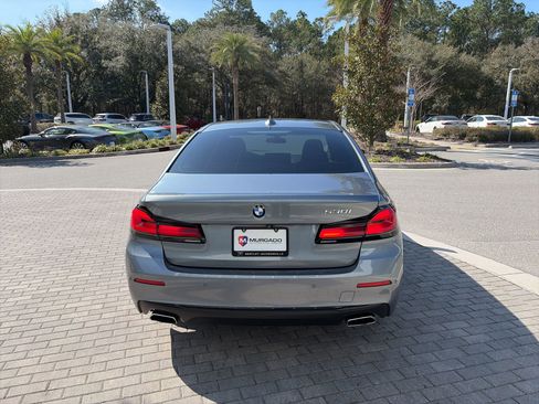 Used 2021 BMW 530i w/ Premium Package image 5