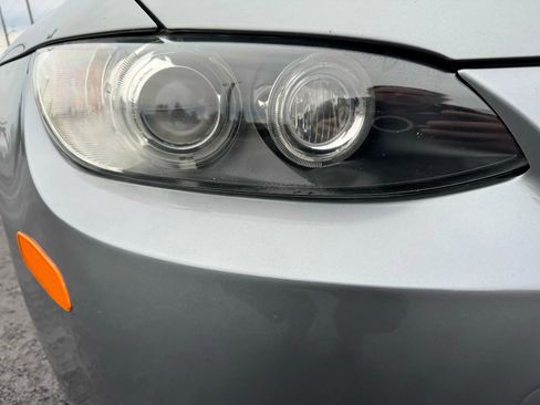 Used 2009 BMW M3 Convertible 2D image 18