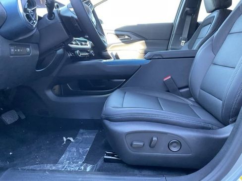 New 2026 Chevrolet Equinox EV LT image 11