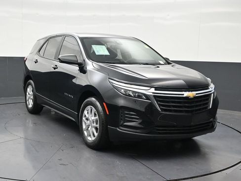 Used 2024 Chevrolet Equinox LS FWD image 8