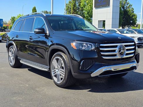 Used 2026 Mercedes-Benz GLS 450 4MATIC image 8
