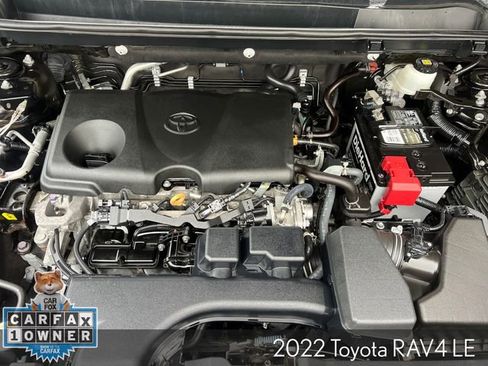 Used 2022 Toyota RAV4 LE image 33