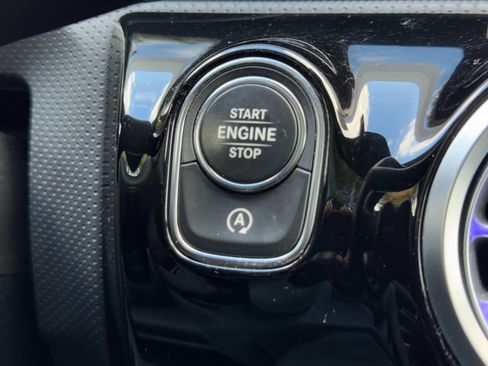 Used 2022 Mercedes-Benz A 220 image 24