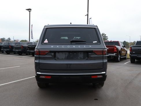New 2025 Jeep Wagoneer 4WD w/ Premium Group I image 7