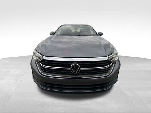 Used 2024 Volkswagen Jetta SE FWD image 14