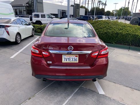 Used 2016 Nissan Altima 2.5 S w/ Power Driver Seat Package image 4