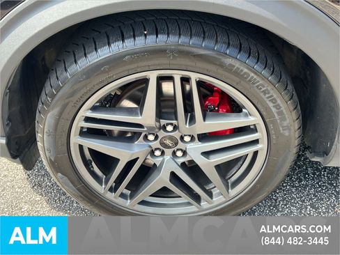 Used 2025 Ford Explorer ST image 15