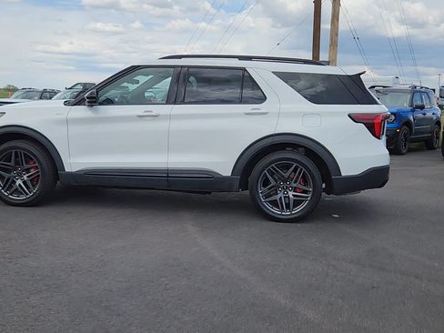Certified 2025 Ford Explorer ST-Line w/ ST-Line Street Pack AWD/4WD image 3