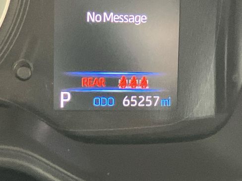 Used 2021 Toyota Corolla LE FWD image 19