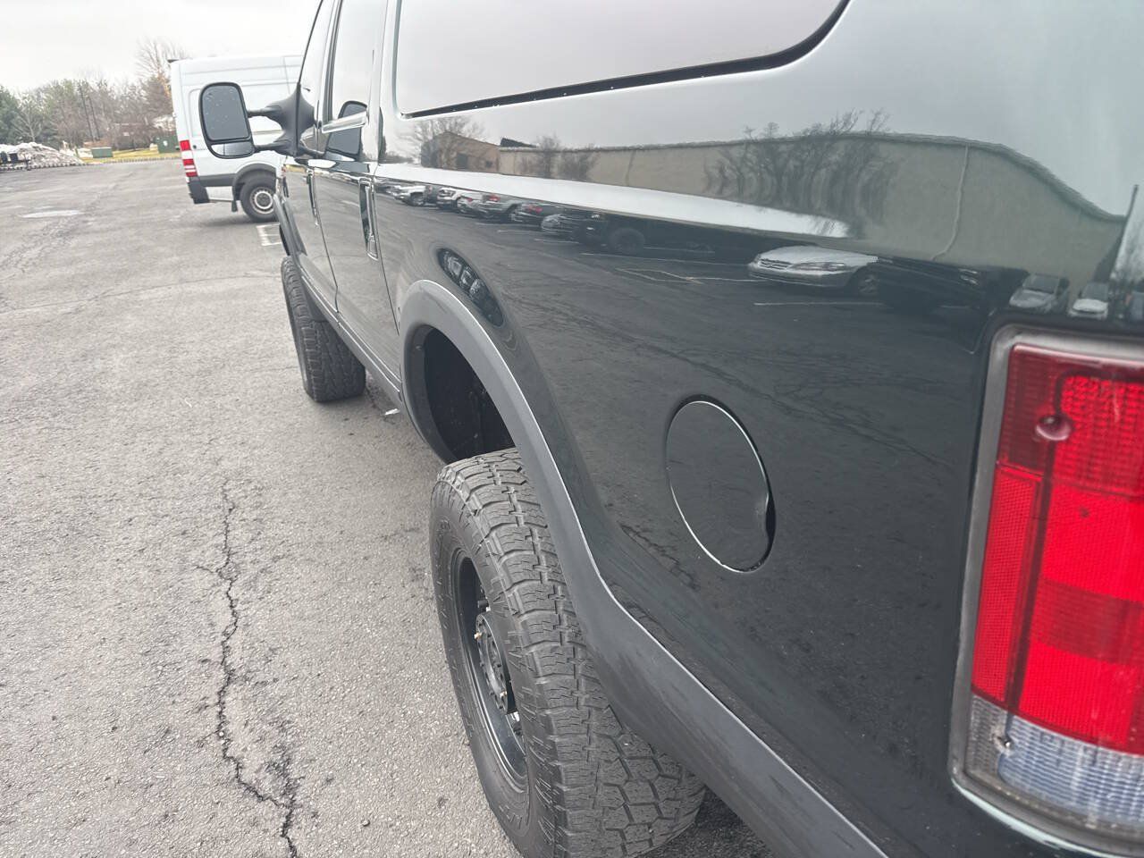 Used 2003 Ford Excursion Limited AWD/4WD image 25