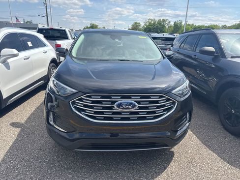Used 2022 Ford Edge Titanium AWD/4WD image 5