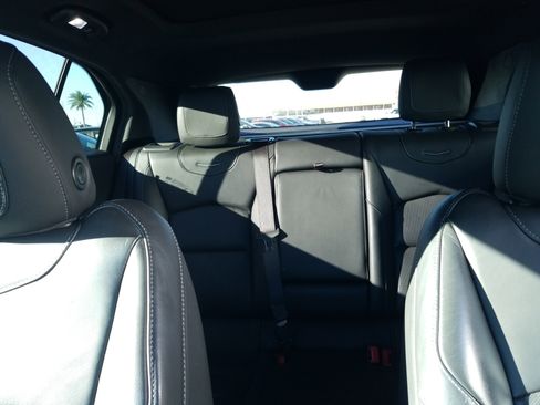 Used 2021 Cadillac XT4 Premium Luxury image 19