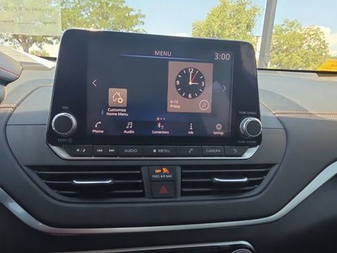 Used 2022 Nissan Altima 2.5 SR FWD image 17