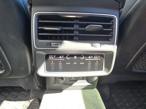 Used 2023 Audi Q8 Premium Plus image 13