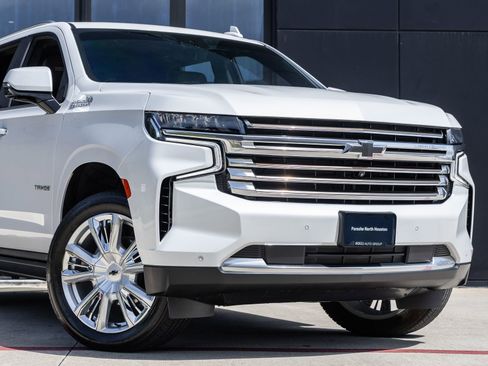 Used 2023 Chevrolet Tahoe High Country image 5