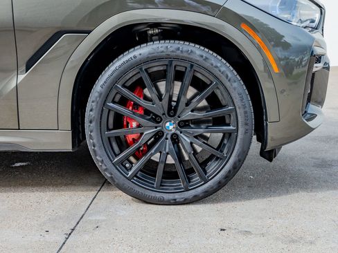 Used 2022 BMW X6 M50i w/ Executive Package AWD/4WD image 11
