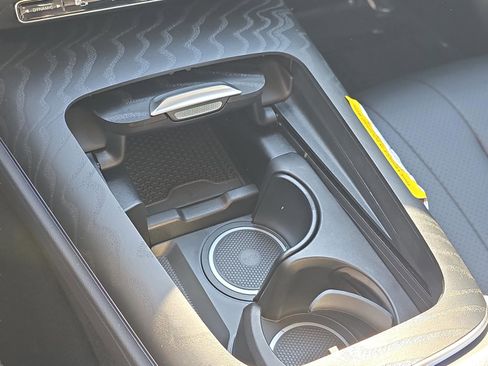 Used 2026 Mercedes-Benz E 350 Sedan image 24