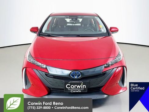 Used 2021 Toyota Prius Prime LE image 2