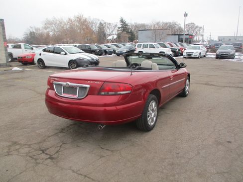 Used 2004 Chrysler Sebring Limited image 5