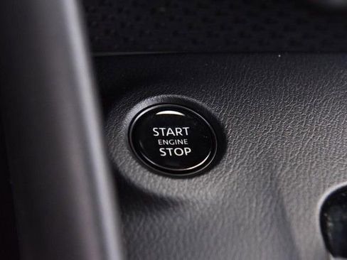 Certified 2024 Nissan Z Performance w/ Floor Mat Package image 18