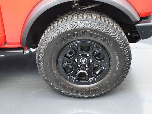 Used 2024 Ford Bronco Wildtrak AWD/4WD image 40