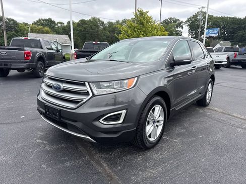 Used 2018 Ford Edge SEL w/ Equipment Group 201A AWD/4WD image 2
