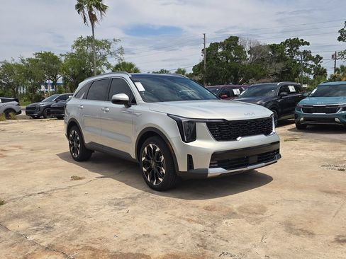 New 2026 Kia Sorento EX FWD image 2