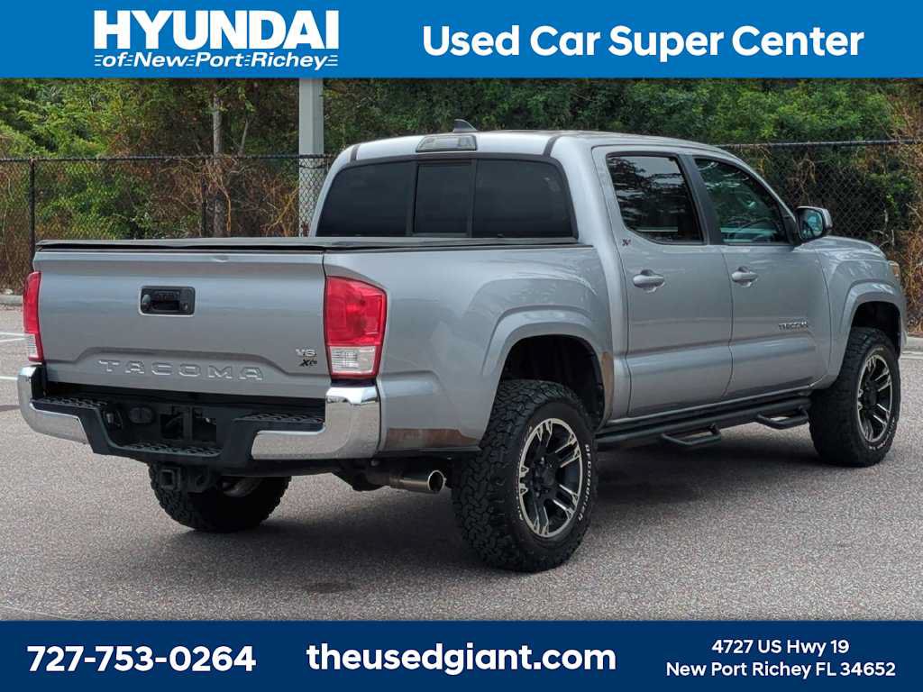 Used 2016 Toyota Tacoma TRD Sport RWD image 5