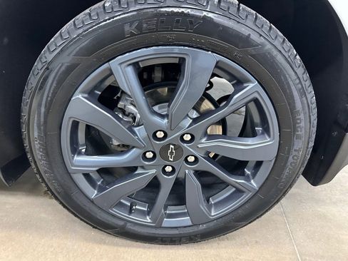 Certified 2022 Chevrolet Equinox RS w/ LPO, Floor Liner Package image 36