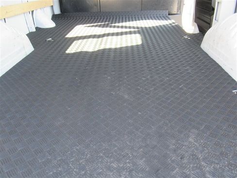 Used 2022 GMC Savana 2500 w/ Driver Convenience Package image 10