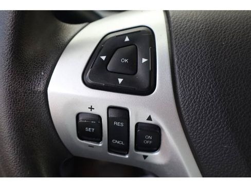 Used 2013 Ford Edge SE FWD image 12