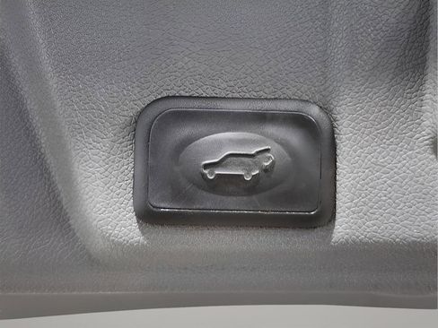 Used 2017 Chevrolet Traverse Premier w/ LPO, 'HIT The Road' Package image 36