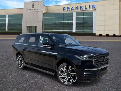 New 2026 Lincoln Navigator L Reserve AWD/4WD image 1