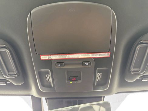 Certified 2025 Toyota Camry SE FWD image 6