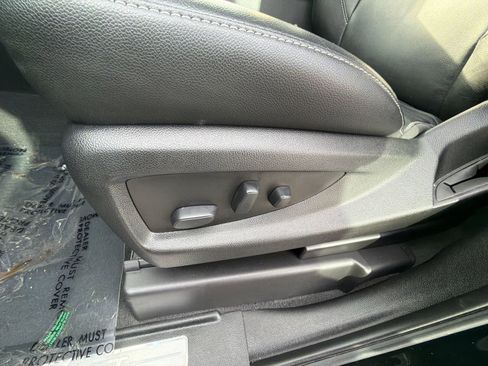 Used 2020 Chevrolet Suburban LT w/ Luxury Package image 14