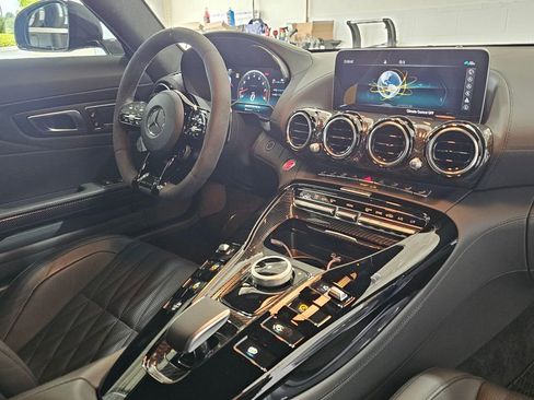 Used 2020 Mercedes-Benz AMG GT R image 34