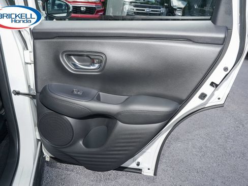 Certified 2023 Honda HR-V LX image 14
