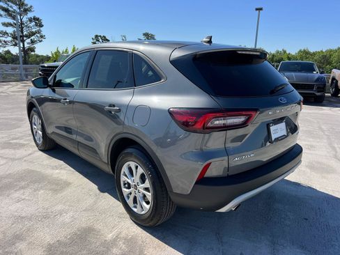 Used 2025 Ford Escape Active AWD/4WD image 7
