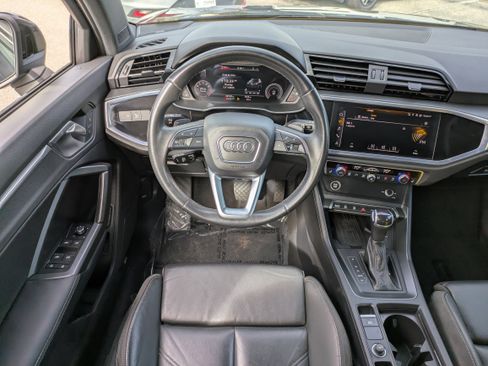 Used 2023 Audi Q3 2.0T Premium Plus w/ Premium Plus Package image 18