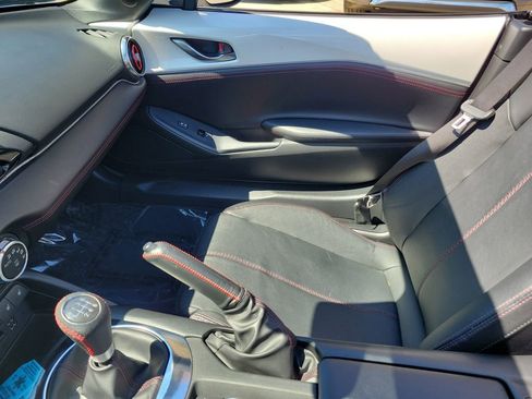 Used 2018 MAZDA MX-5 Miata Grand Touring RWD image 34
