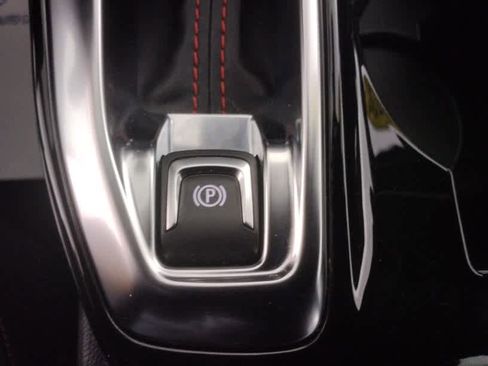 Used 2024 Chevrolet Trax RS w/ Sunroof Package image 54