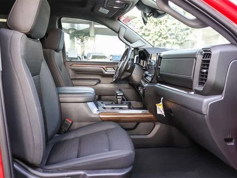 Used 2023 Chevrolet Silverado 1500 LT Trail Boss w/ Protection Package image 17