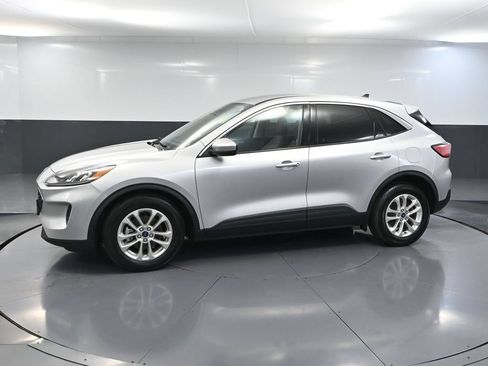 Used 2020 Ford Escape SE FWD image 10