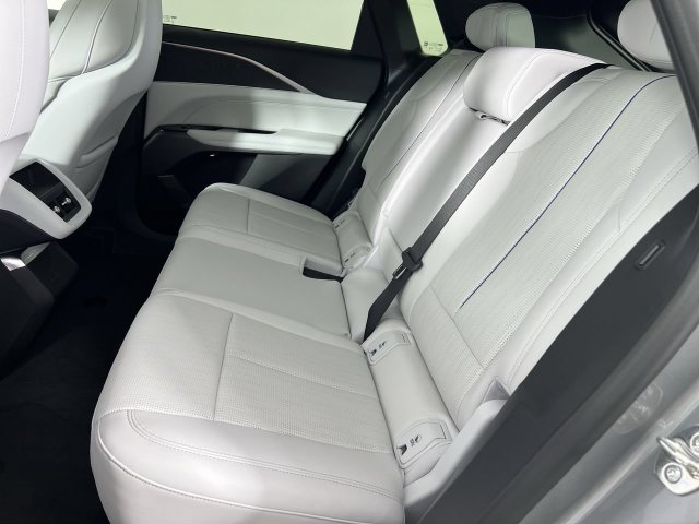 Used 2026 Cadillac Lyriq Sport AWD/4WD image 25