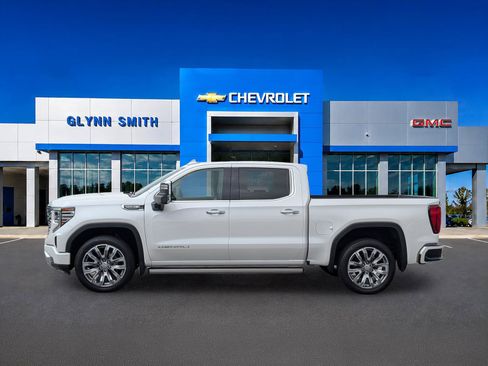 Used 2024 GMC Sierra 1500 Denali w/ Denali Reserve Package AWD/4WD image 13