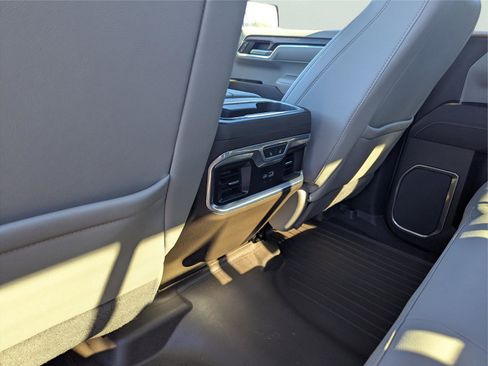 Used 2022 GMC Sierra 1500 SLT w/ SLT Premium Plus Package image 15